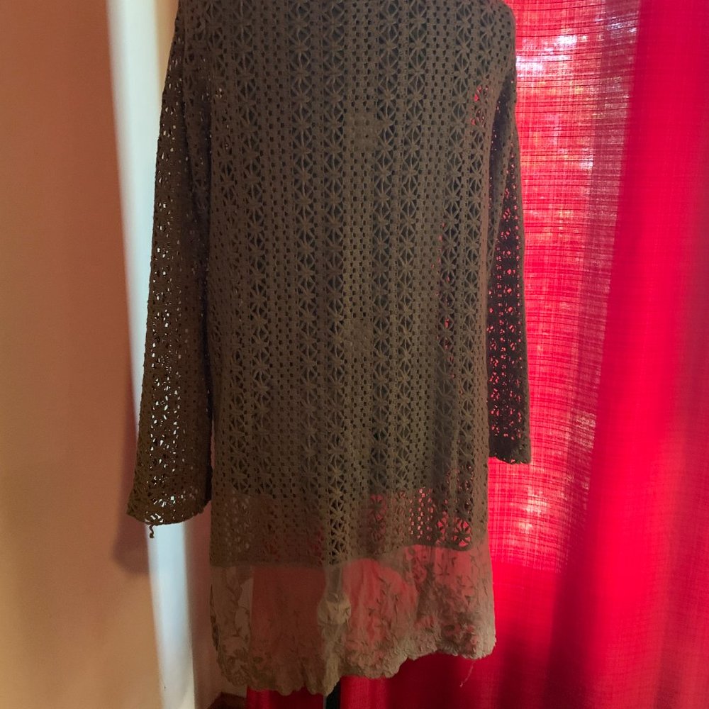 Size Large - Picture 4 of 4